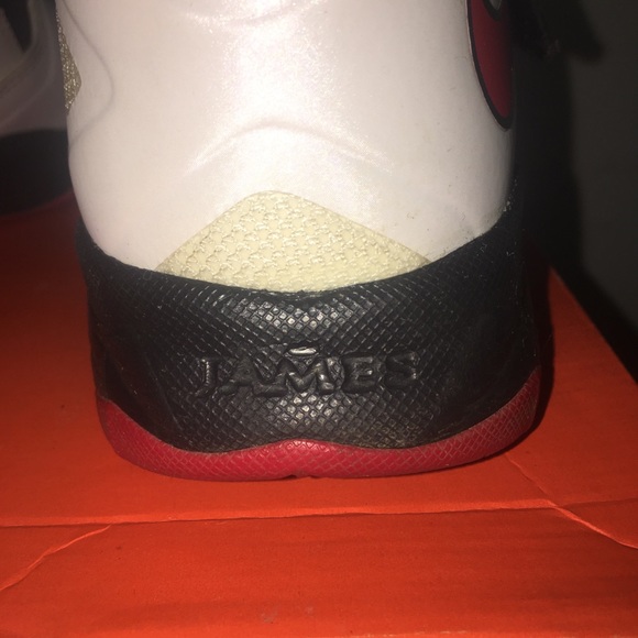 Nike LeBron James 7 Zoom Soldier VII MidTop Basketball Shoes - Picture 4 of 12